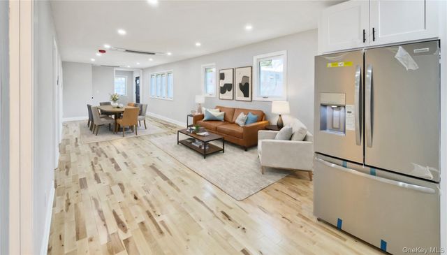 37 Deal Road, Island Park, NY 11558