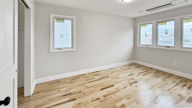 37 Deal Road, Island Park, NY 11558