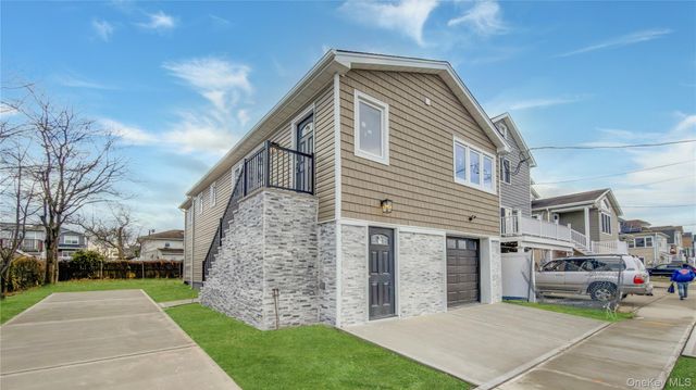 37 Deal Road, Island Park, NY 11558