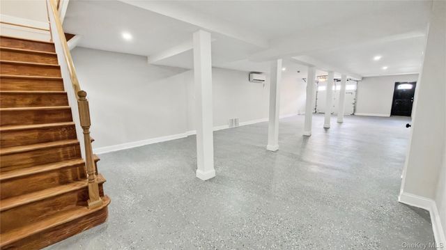 37 Deal Road, Island Park, NY 11558