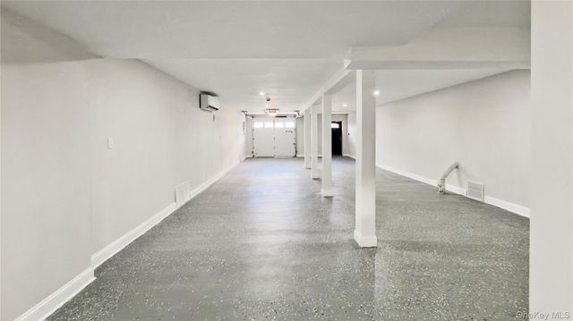 37 Deal Road, Island Park, NY 11558