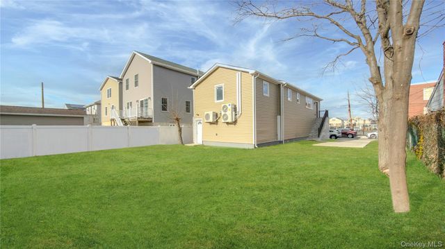 37 Deal Road, Island Park, NY 11558