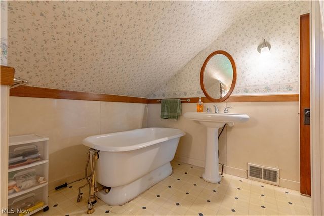 13134 Lincoln Way NW, Massillon, OH 44647