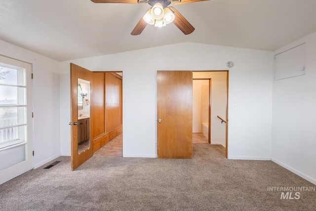 14216 Orchard Ave, Caldwell, ID 83607