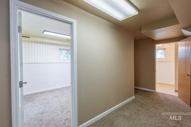 14216 Orchard Ave, Caldwell, ID 83607