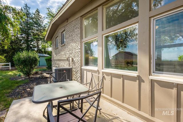 14216 Orchard Ave, Caldwell, ID 83607