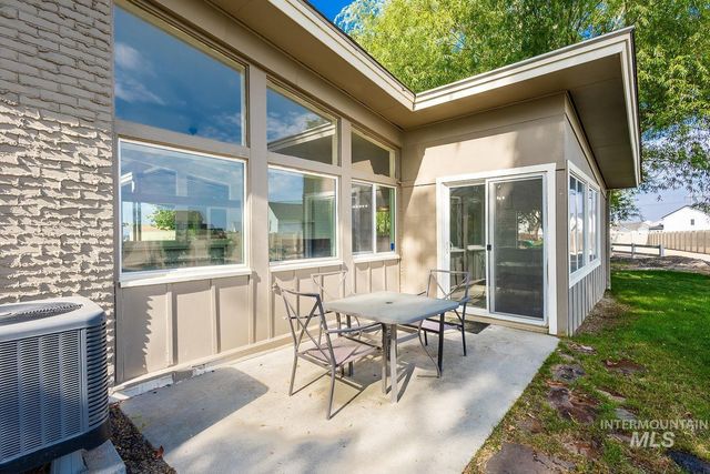 14216 Orchard Ave, Caldwell, ID 83607