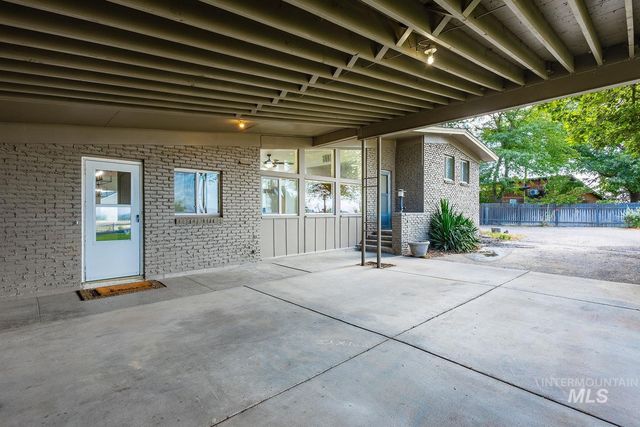 14216 Orchard Ave, Caldwell, ID 83607