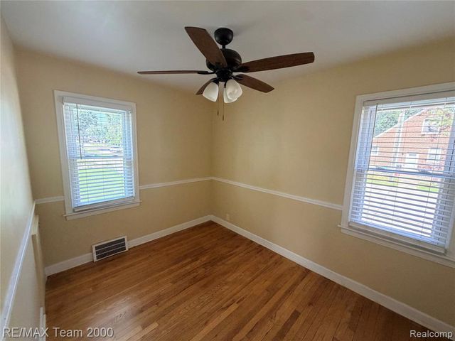 22959 Cleveland Street, Dearborn, MI 48124