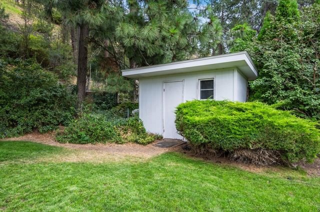 2828 W Weile Ave, Spokane, WA 99208