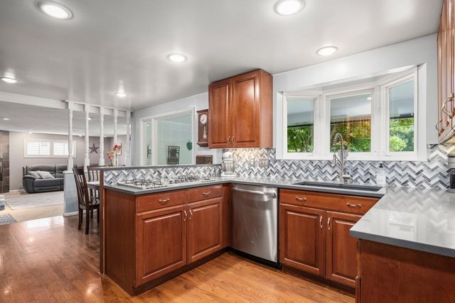 2828 W Weile Ave, Spokane, WA 99208