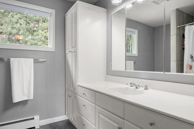 2828 W Weile Ave, Spokane, WA 99208