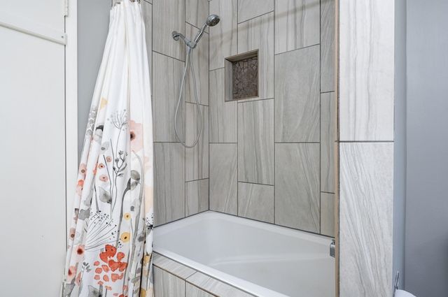 2828 W Weile Ave, Spokane, WA 99208