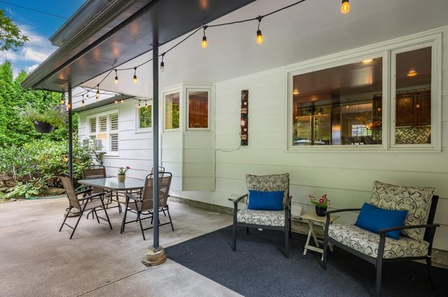 2828 W Weile Ave, Spokane, WA 99208