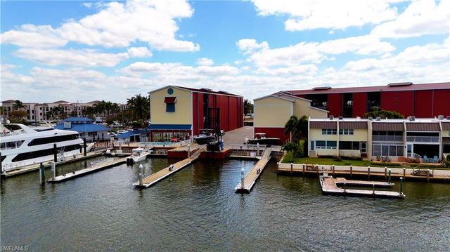 750 RIVER POINT UNIT B3-19 DR, Naples, FL 34102