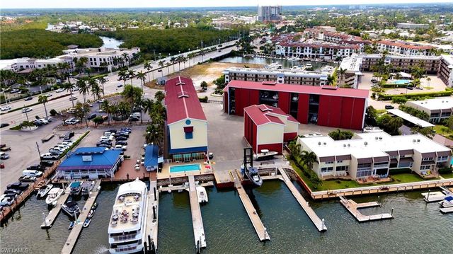 750 RIVER POINT UNIT B3-19 DR, Naples, FL 34102