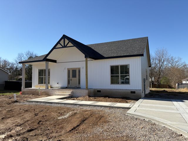 985 Long Beech Dr, Clarksville, TN 37042