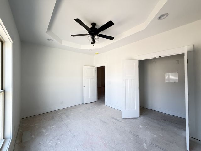 985 Long Beech Dr, Clarksville, TN 37042