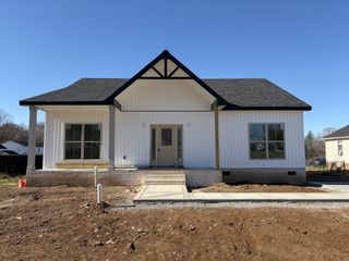 985 Long Beech Dr, Clarksville, TN 37042