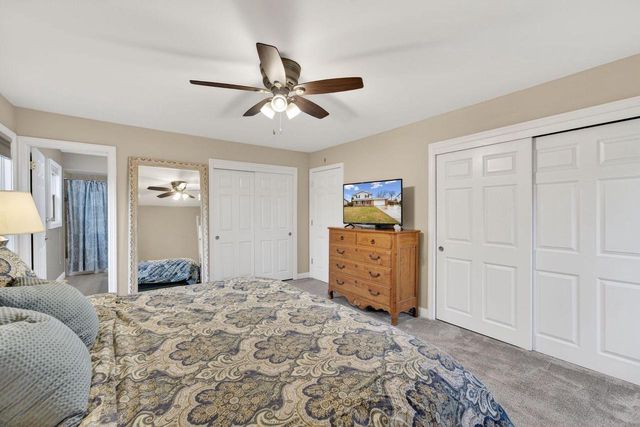 8465 S Heritage COURT, Oak Creek, WI 53154