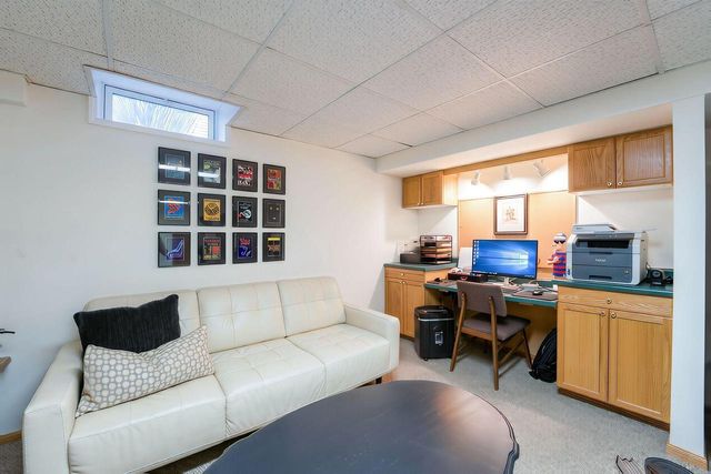 8465 S Heritage COURT, Oak Creek, WI 53154