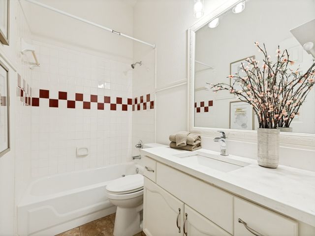 7641 King Arthur Road, Frisco, TX 75035