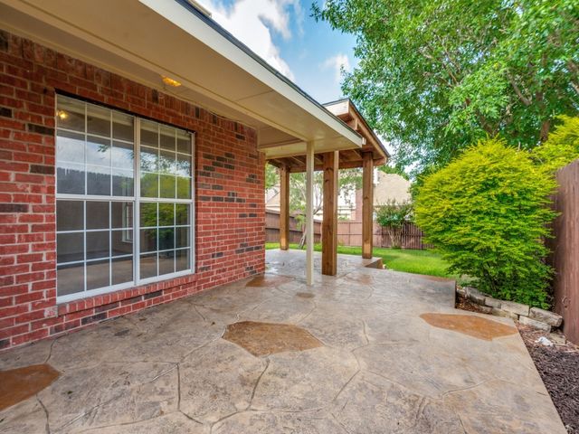 7641 King Arthur Road, Frisco, TX 75035