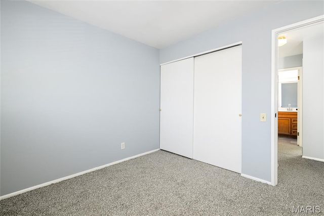 802 Delhurst Drive, Manchester, MO 63021