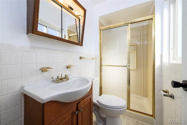 802 Delhurst Drive, Manchester, MO 63021