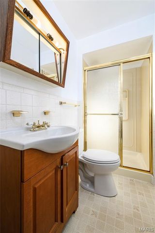 802 Delhurst Drive, Manchester, MO 63021