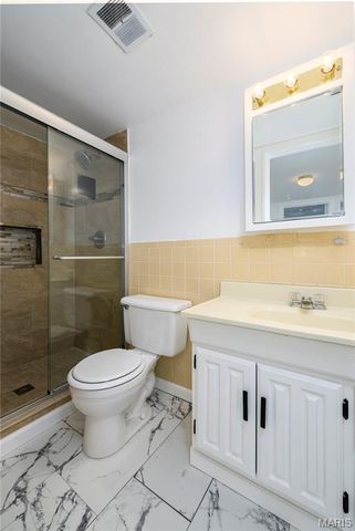 802 Delhurst Drive, Manchester, MO 63021