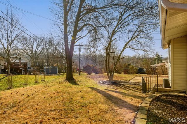 802 Delhurst Drive, Manchester, MO 63021