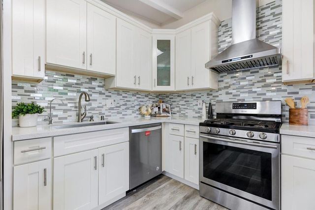 18825 Pendergast Avenue, Cupertino, CA 95014