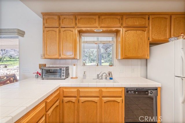 50174 Road 620, Oakhurst, CA 93644