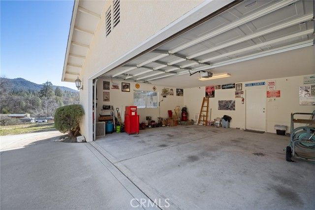 50174 Road 620, Oakhurst, CA 93644