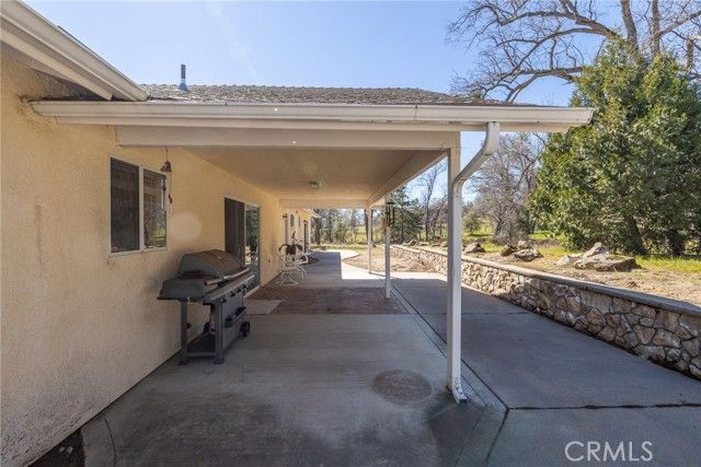 50174 Road 620, Oakhurst, CA 93644
