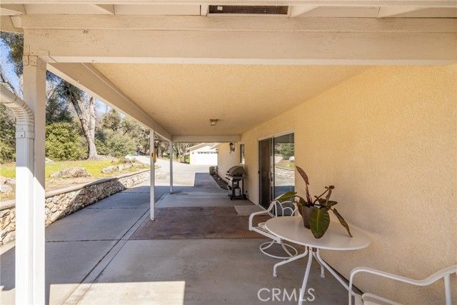 50174 Road 620, Oakhurst, CA 93644