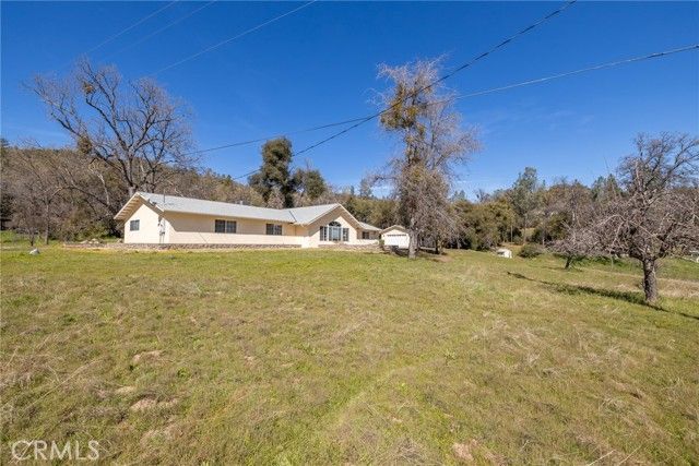 50174 Road 620, Oakhurst, CA 93644