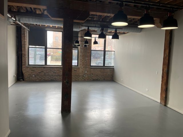 348 N Ashland Avenue, Chicago, IL 60607