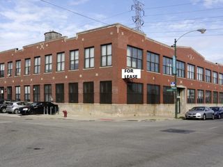 348 N Ashland Avenue, Chicago, IL 60607