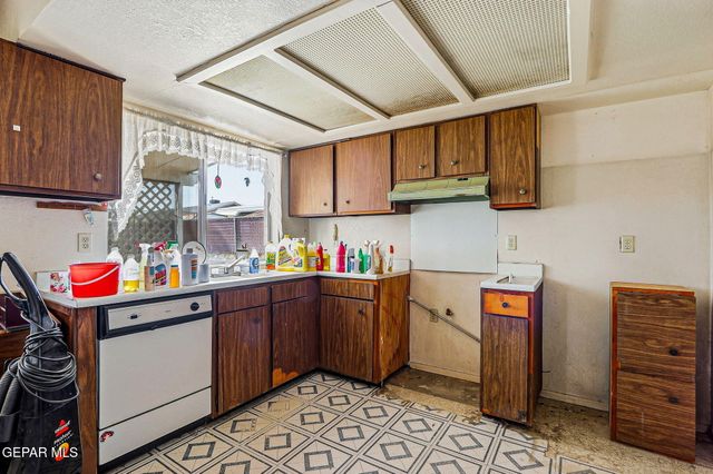 3457 Guthrie Street, El Paso, TX 79935