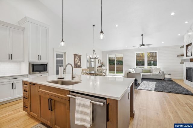 5939 Evangelista St S, Salem, OR 97306