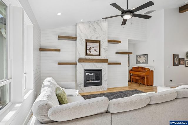 5939 Evangelista St S, Salem, OR 97306