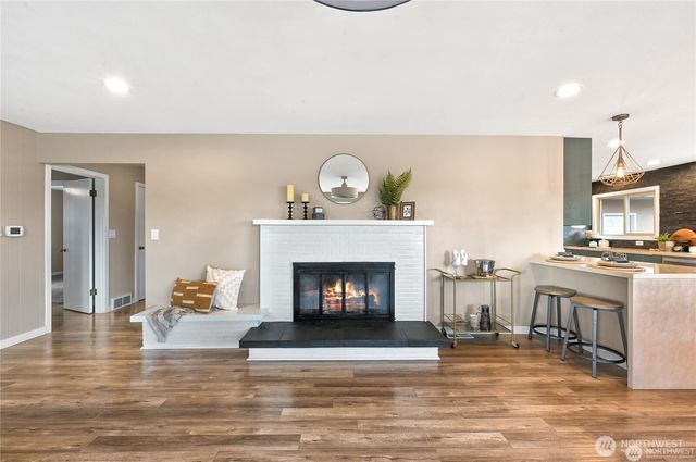 151 Bay Lyn Drive, Lynden, WA 98264