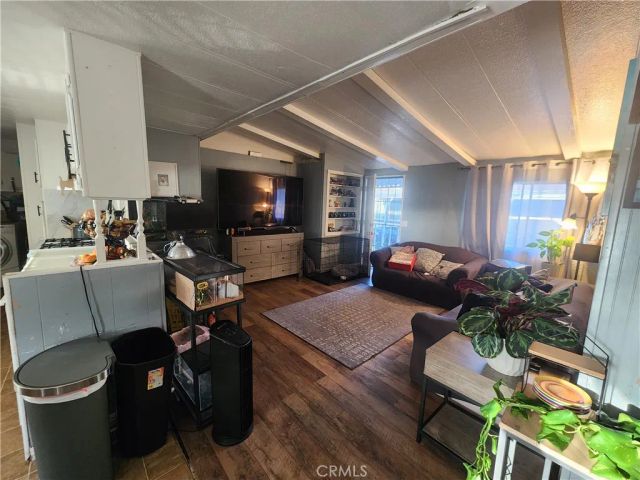 1855 E Riverside 409, Ontario, CA 91761