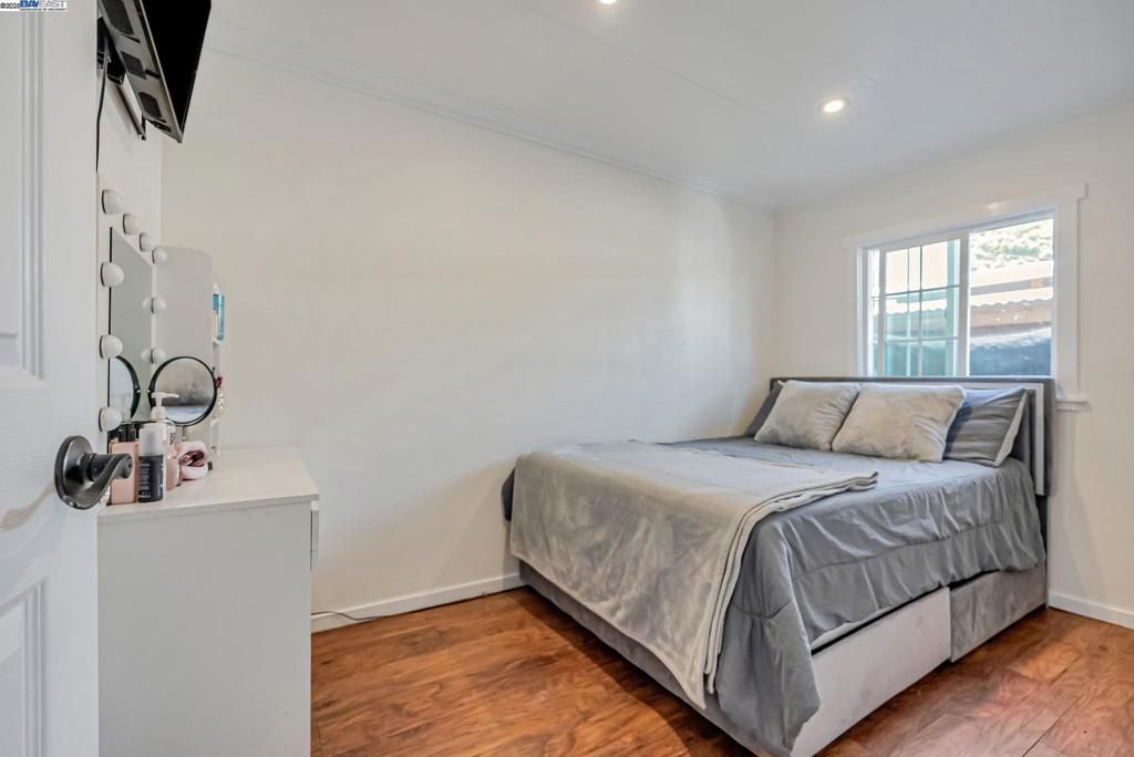 19150 Hesperian Blvd, Hayward, CA 94541