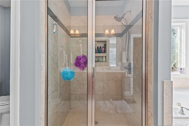 186 Valley Pines Circle, Spring Lake, NC 28390