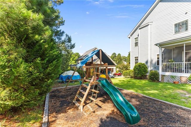186 Valley Pines Circle, Spring Lake, NC 28390