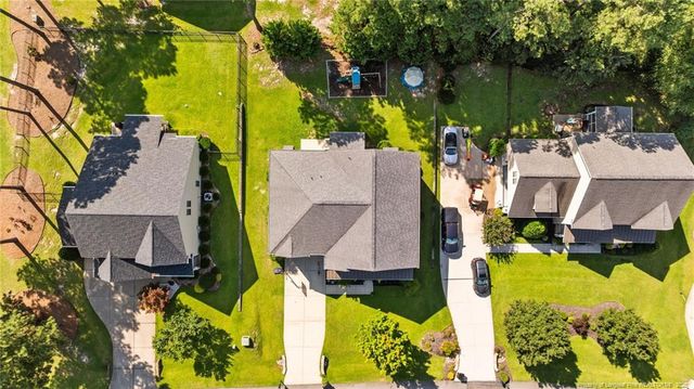 186 Valley Pines Circle, Spring Lake, NC 28390