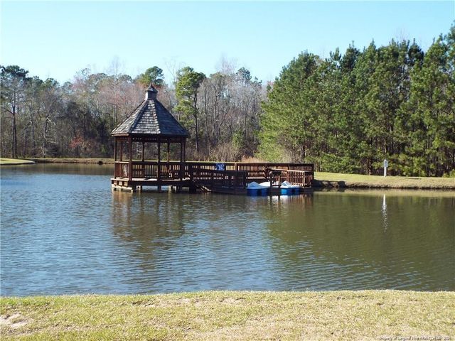 186 Valley Pines Circle, Spring Lake, NC 28390